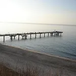 Beautiful In With Garden Near Sea Апартаменты *