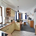 Апартаменты Beautiful In With Garden Near Sea Рерик