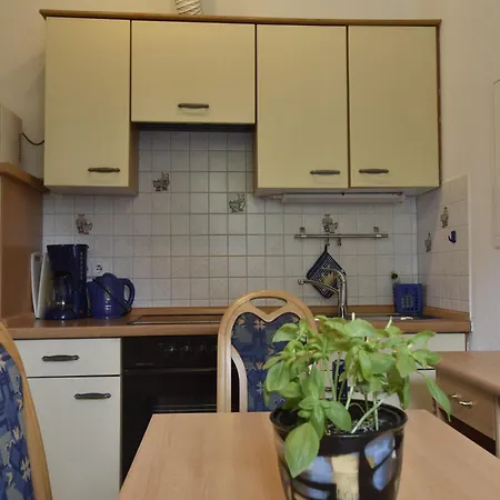 Apartament Beautiful In With Garden Near Sea *