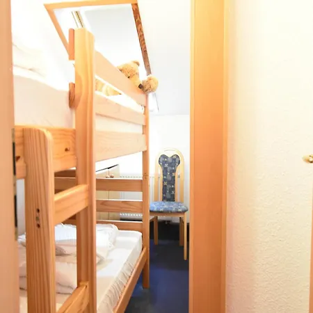Apartman Beautiful In With Garden Near Sea *