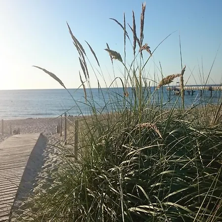 דירה Beautiful In With Garden Near Sea