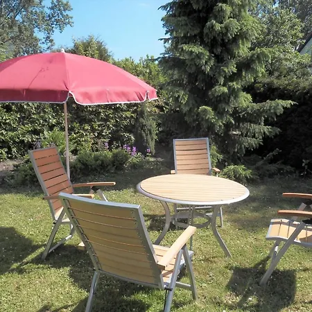 Apartament Beautiful In With Garden Near Sea