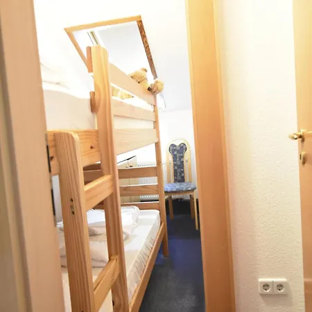 Apartman Beautiful In With Garden Near Sea *