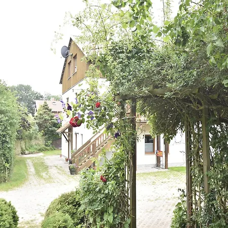 Apartament Beautiful In With Garden Near Sea