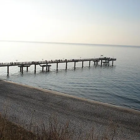 Beautiful In With Garden Near Sea Apartament