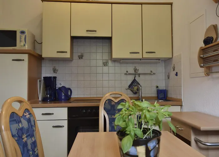 شقة Beautiful In With Garden Near Sea *