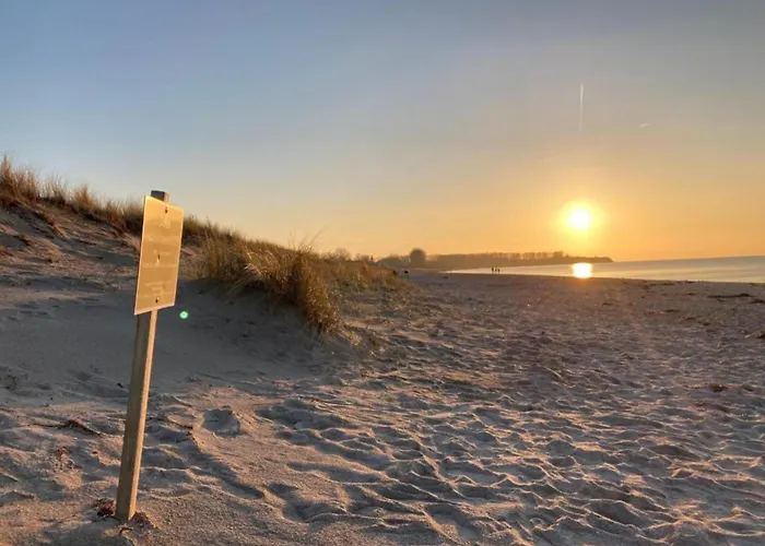 شقة Beautiful In With Garden Near Sea