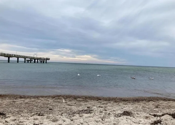 Beautiful In With Garden Near Sea شقة ريريك