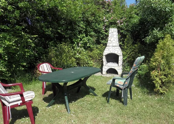 Beautiful In With Garden Near Sea ريريك