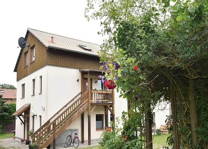 شقة Beautiful In With Garden Near Sea *