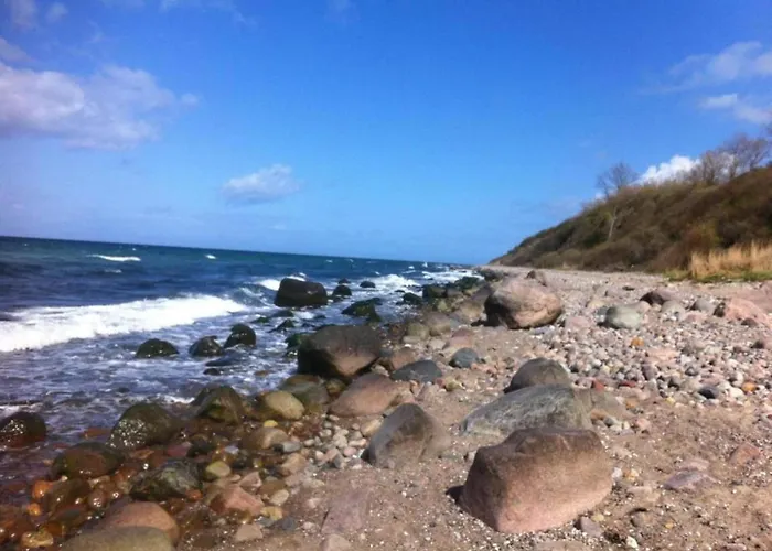 شقة Beautiful In With Garden Near Sea