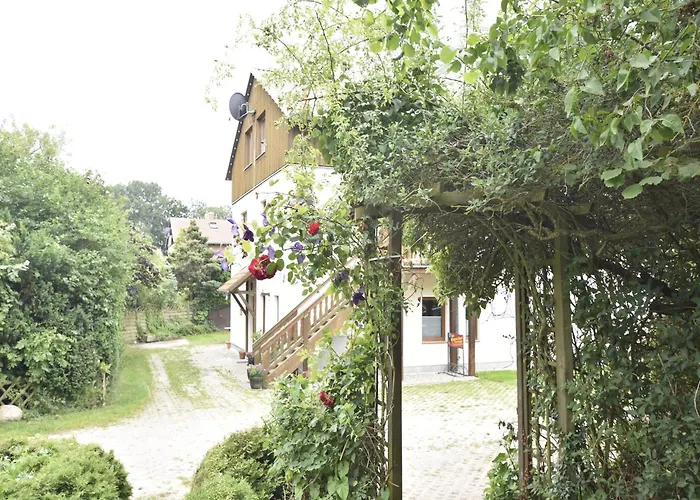 شقة Beautiful In With Garden Near Sea