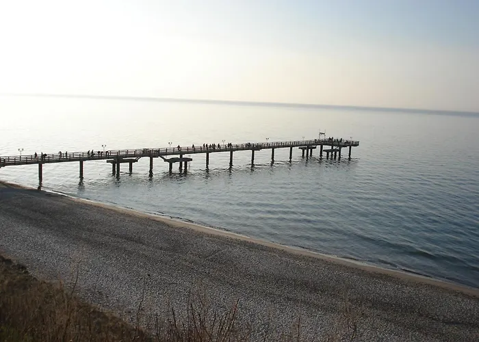 Beautiful In With Garden Near Sea شقة